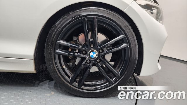 BMW 1 Series (F20) 118d M Sport Shadow 5 Door 2018 — фото 5