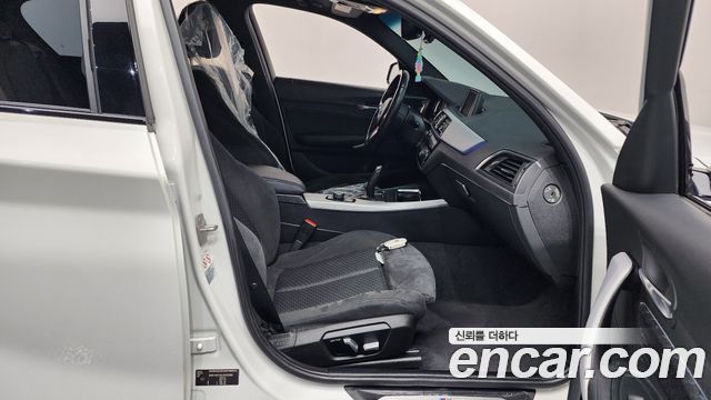 BMW 1 Series (F20) 118d M Sport Shadow 5 Door 2018 — фото 11