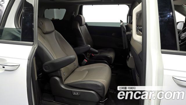 Kia Carnival (IV) Gasoline 9-Seater Signature 2025 — фото 12