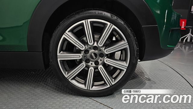MINI Cooper S Clubman Standard 2nd 2021 — фото 5
