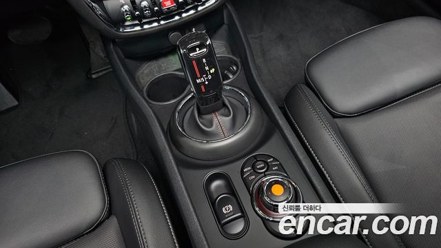 MINI Cooper S Clubman Standard 2nd 2021 — фото 9