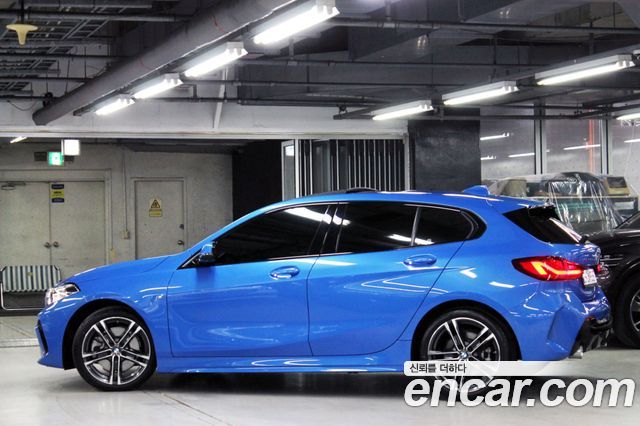 BMW 1 Series (F40) 120i M Sports 2023 — фото 4