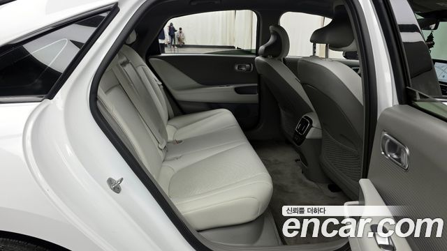 Hyundai Ioniq 6 Long Range AWD Exclusive + 2023 — фото 11