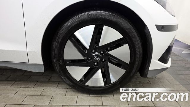 Hyundai Ioniq 6 Long Range AWD Exclusive + 2023 — фото 21