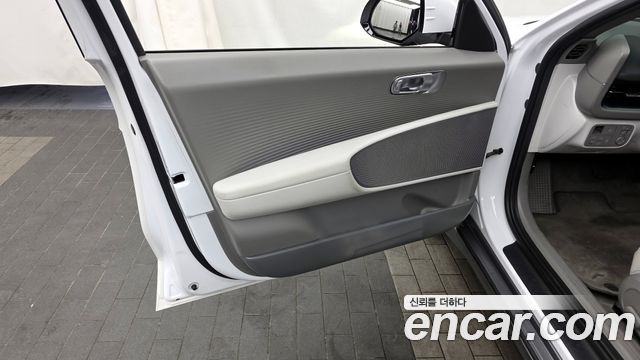 Hyundai Ioniq 6 Long Range AWD Exclusive + 2023 — фото 24