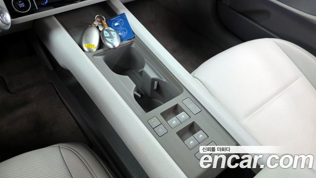 Hyundai Ioniq 6 Long Range AWD Exclusive + 2023 — фото 28