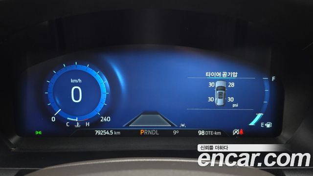 Ford Explorer (VI) 3.0 Platinum 4WD 2022 — фото 8