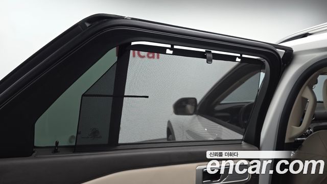 Ford Explorer (VI) 3.0 Platinum 4WD 2022 — фото 27