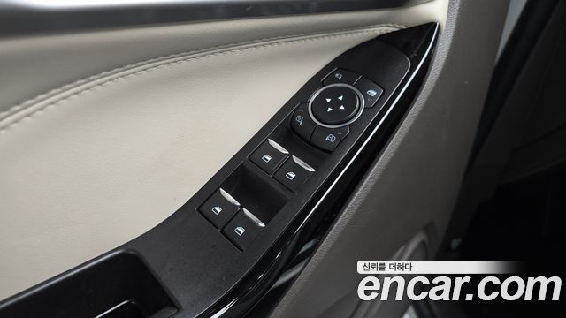 Ford Explorer (VI) 3.0 Platinum 4WD 2022 — фото 30