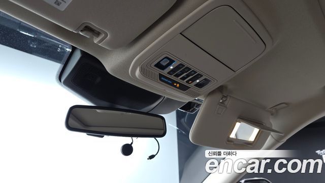 Ford Explorer (VI) 3.0 Platinum 4WD 2022 — фото 32