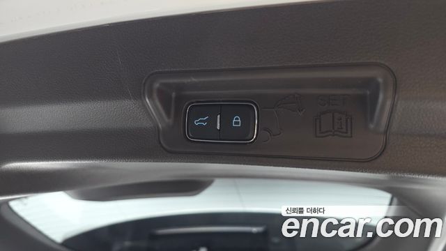 Ford Explorer (VI) 3.0 Platinum 4WD 2022 — фото 33