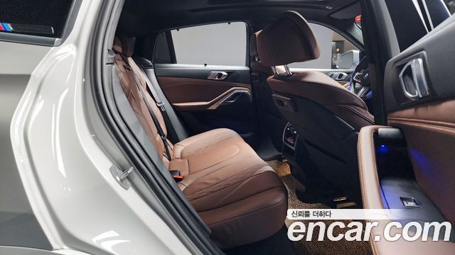 BMW X6 (G06) xDrive40i M Sport 2022 — фото 11