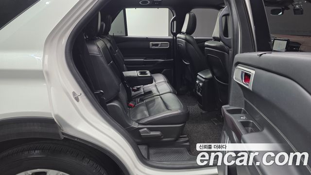 Ford Explorer (VI) 2.3 LimIted 4WD 2020 — фото 12