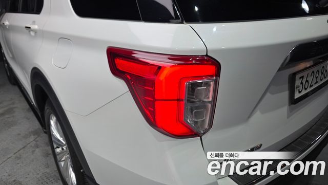 Ford Explorer (VI) 2.3 LimIted 4WD 2020 — фото 23