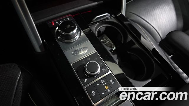 Land Rover Discovery 5 3.0 SD6 HSE Luxury 2019 — фото 9