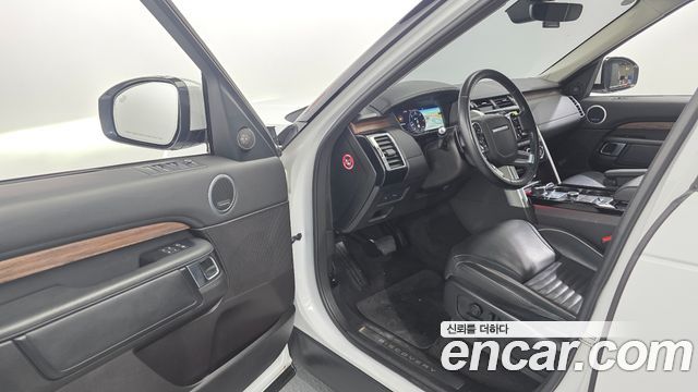 Land Rover Discovery 5 3.0 SD6 HSE Luxury 2019 — фото 10