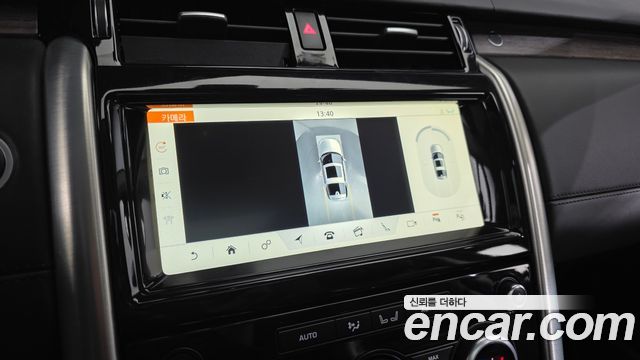 Land Rover Discovery 5 3.0 SD6 HSE Luxury 2019 — фото 17