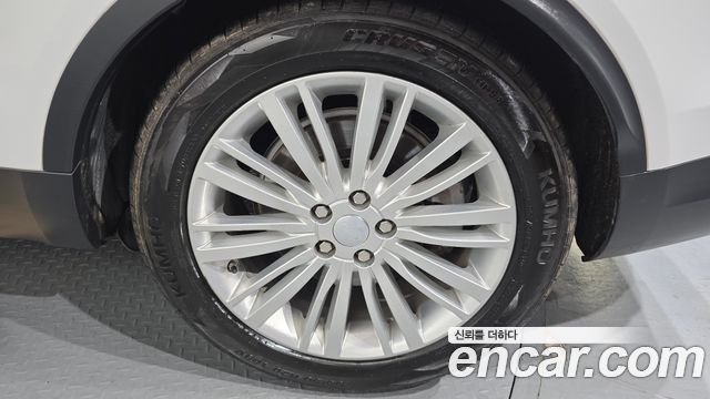Land Rover Discovery 5 3.0 SD6 HSE Luxury 2019 — фото 21