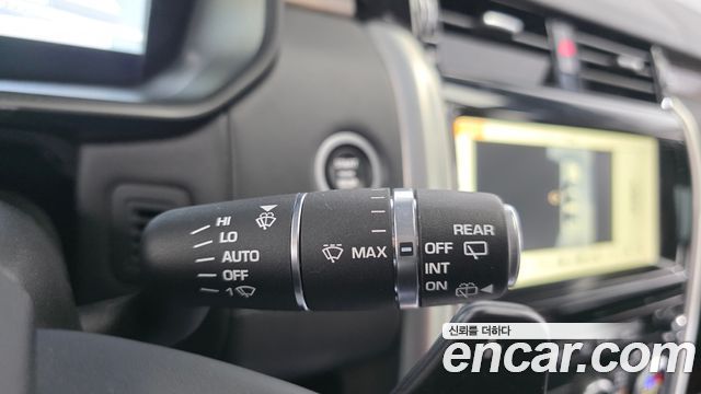 Land Rover Discovery 5 3.0 SD6 HSE Luxury 2019 — фото 27