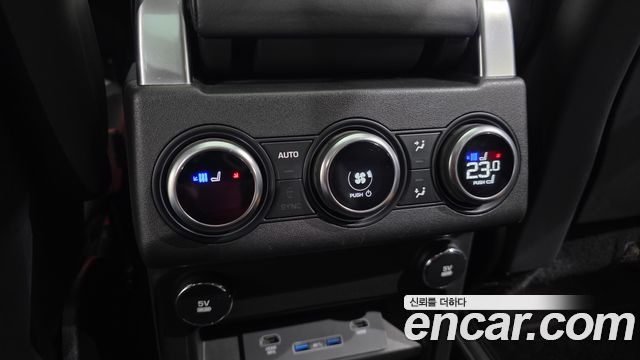 Land Rover Discovery 5 3.0 SD6 HSE Luxury 2019 — фото 29