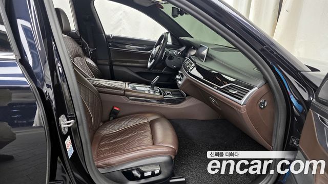 BMW 7 Series (G11) 730Ld xDrive M Sport 2021 — фото 15
