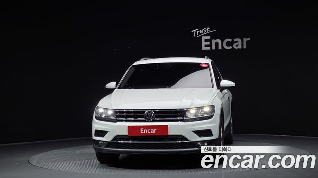 Volkswagen Tiguan (II) 2.0 TDI Premium 2020 — фото 3