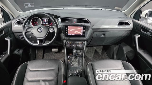 Volkswagen Tiguan (II) 2.0 TDI Premium 2020 — фото 7