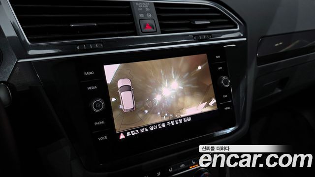 Volkswagen Tiguan (II) 2.0 TDI Premium 2020 — фото 15