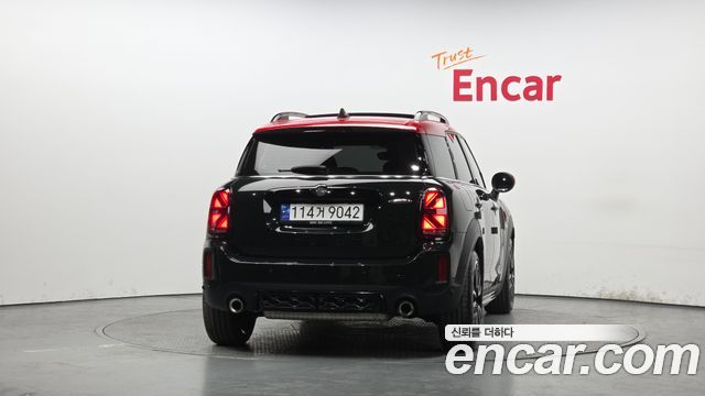 MINI Cooper S Countryman JCW Launch Pack 2nd Gen 2023 — фото 4