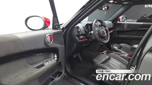MINI Cooper S Countryman JCW Launch Pack 2nd Gen 2023 — фото 15