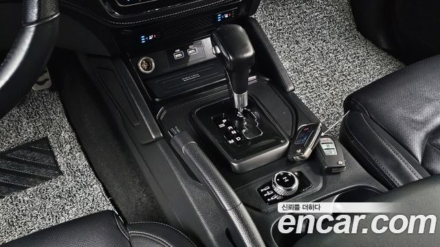 KG Mobility (SsangYong) Rexton Sports Khan Diesel 2.2 4WD Prestige 2022 — фото 9