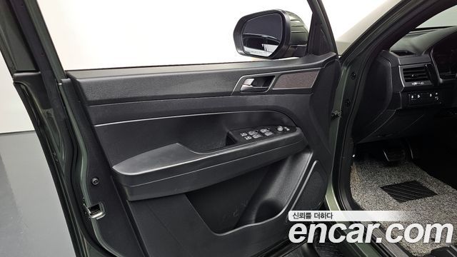 KG Mobility (SsangYong) Rexton Sports Khan Diesel 2.2 4WD Prestige 2022 — фото 30