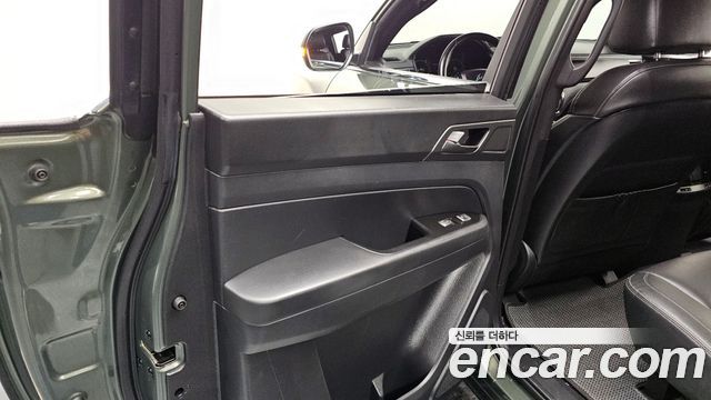 KG Mobility (SsangYong) Rexton Sports Khan Diesel 2.2 4WD Prestige 2022 — фото 31