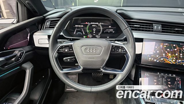Audi e-tron 55 Quattro Sportback 2022 — фото 5