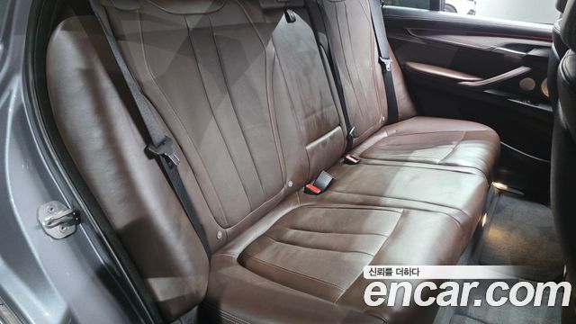 BMW X5 (F15) xDrive M50d 2015 — фото 15
