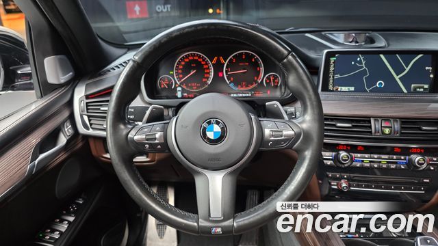 BMW X5 (F15) xDrive M50d 2015 — фото 17
