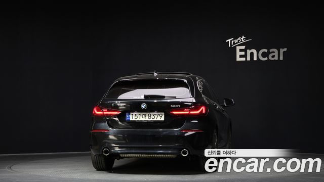 BMW 1 Series (F40) 120i Sports 2024 — фото 4