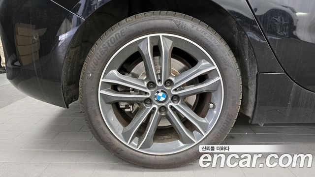 BMW 1 Series (F40) 120i Sports 2024 — фото 5