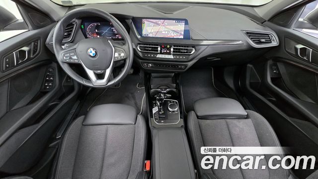 BMW 1 Series (F40) 120i Sports 2024 — фото 7