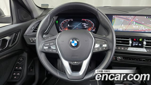 BMW 1 Series (F40) 120i Sports 2024 — фото 13