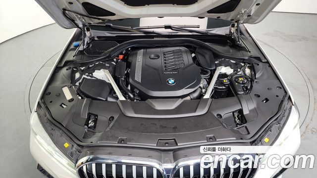 BMW 7 Series (G11) 740Li xDrive M Sport Package 2021 — фото 6