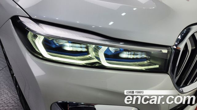 BMW 7 Series (G11) 740Li xDrive M Sport Package 2021 — фото 28
