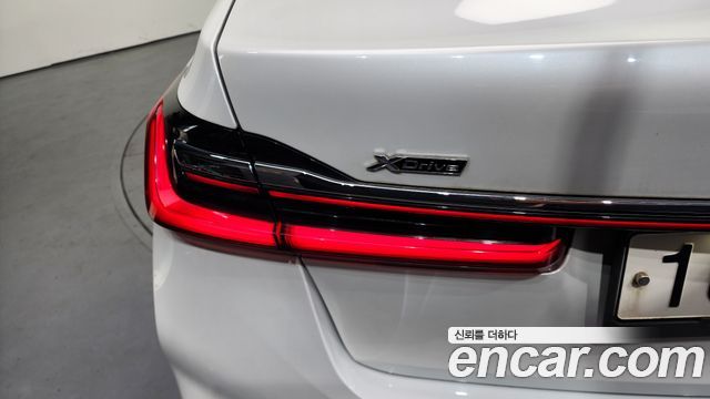 BMW 7 Series (G11) 740Li xDrive M Sport Package 2021 — фото 29