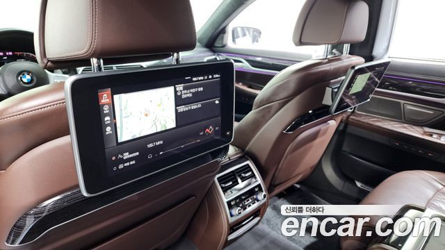 BMW 7 Series (G11) 740Li xDrive M Sport Package 2021 — фото 33