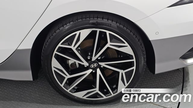 Hyundai Ioniq 6 Long Range Prestige 2023 — фото 21