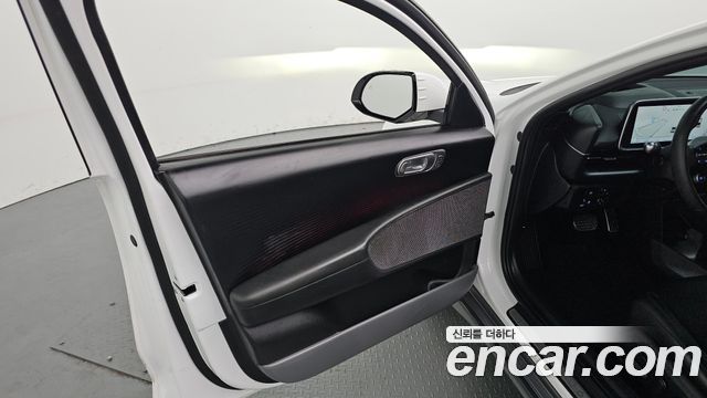 Hyundai Ioniq 6 Long Range Prestige 2023 — фото 24