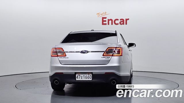 Ford Taurus 2.0 Limited EcoBoost 6th 2014 — фото 4
