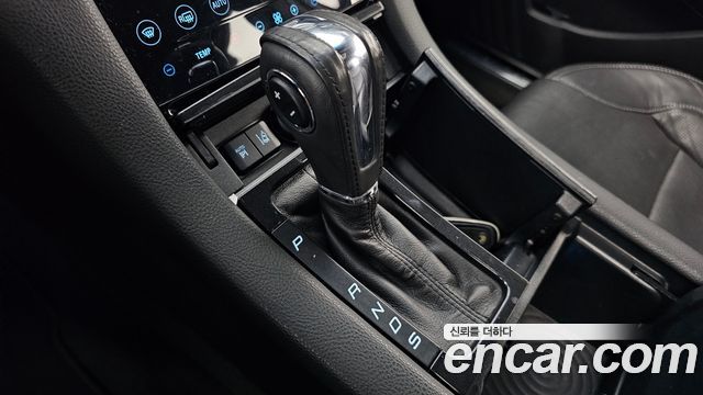 Ford Taurus 2.0 Limited EcoBoost 6th 2014 — фото 9