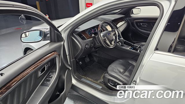 Ford Taurus 2.0 Limited EcoBoost 6th 2014 — фото 10