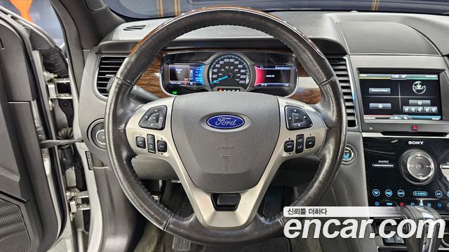 Ford Taurus 2.0 Limited EcoBoost 6th 2014 — фото 13